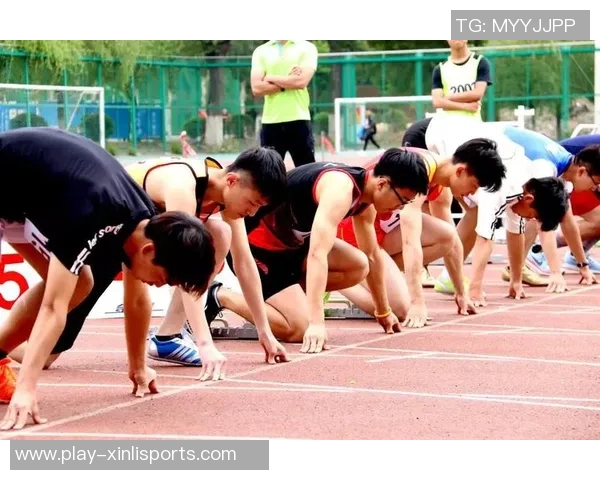 中国国家队足球奋勇拼搏展现风采力争在国际赛场上再创辉煌